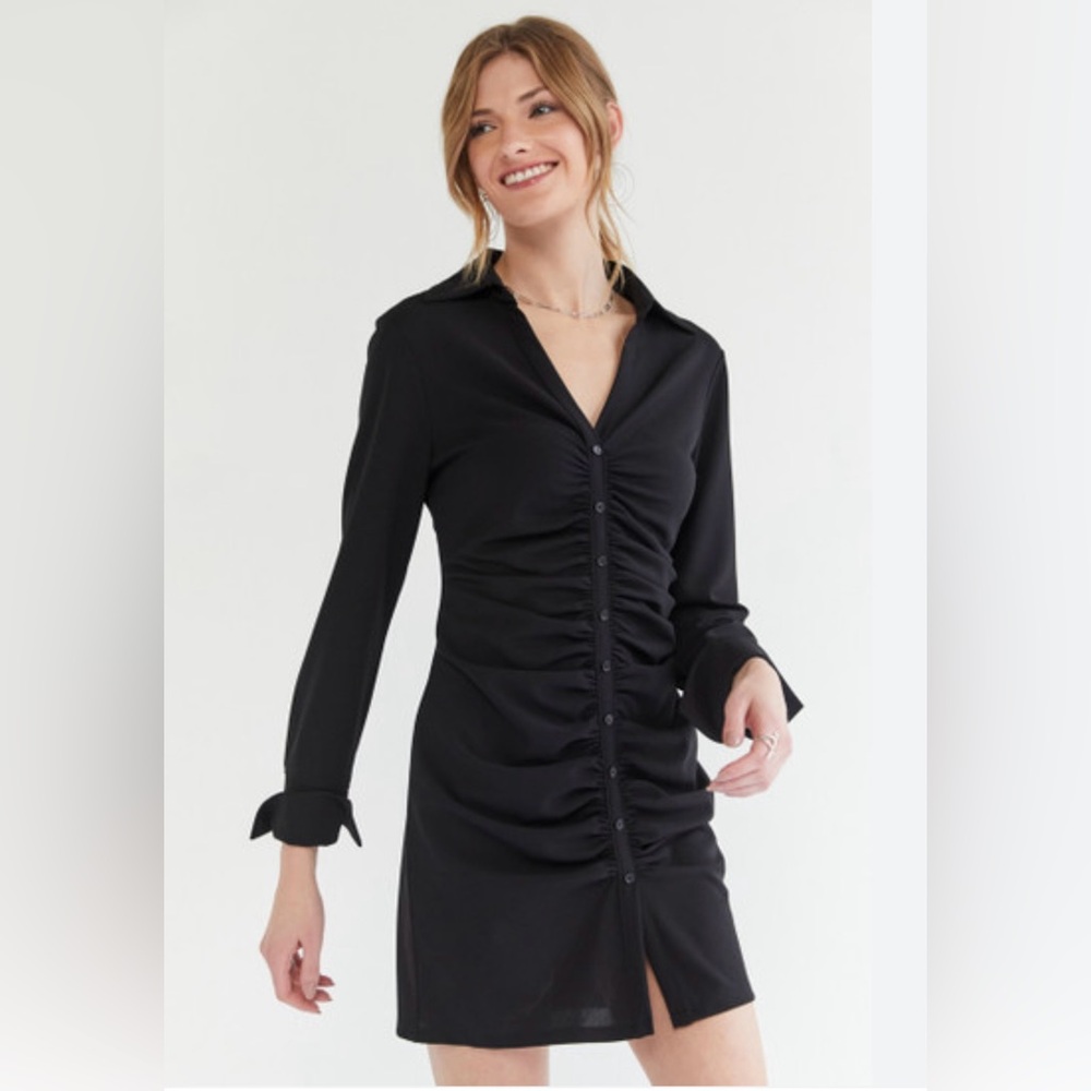 *NWT*‎  Francesca’s Front Collar Dress Size Small